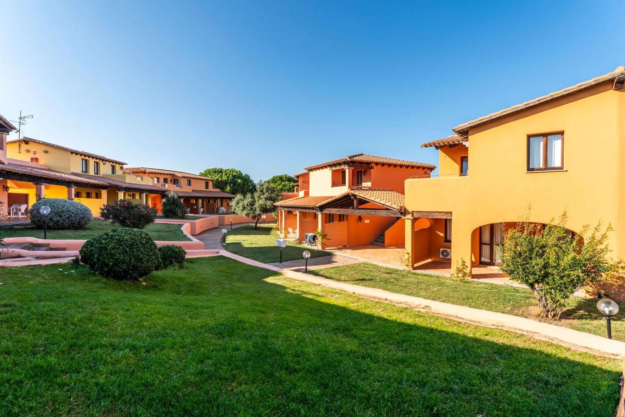 Residence Baia Dei Mirti Vignola Mare Eksteriør bilde